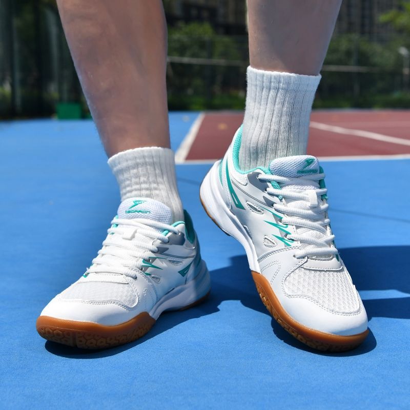 Badminton Shoes Men - أحذية تنس الطاولة الكلاسيكية ذات العلامة