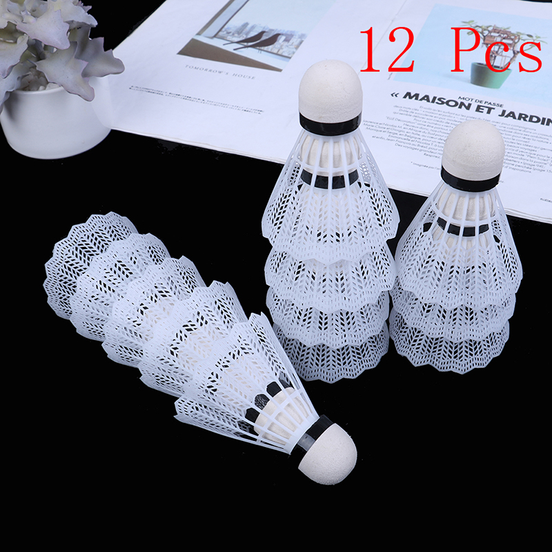 كرة الريشة البلاستيكية ، 12 ،  - مراجعة Feather Shuttlecock وسعره