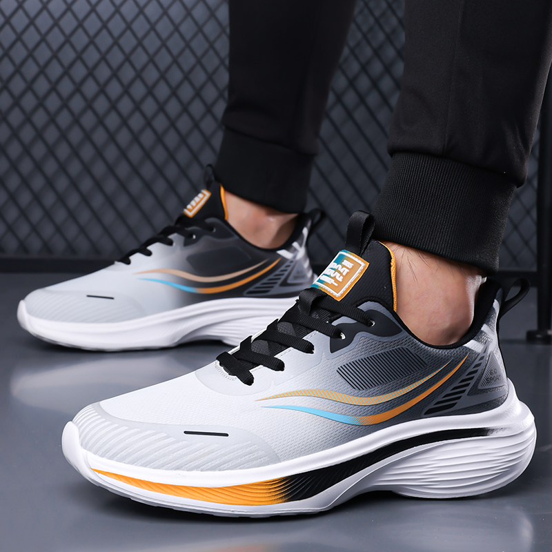 أحذية رياضية عصرية للرجال قابل - مراجعة Badminton Shoes وسعره