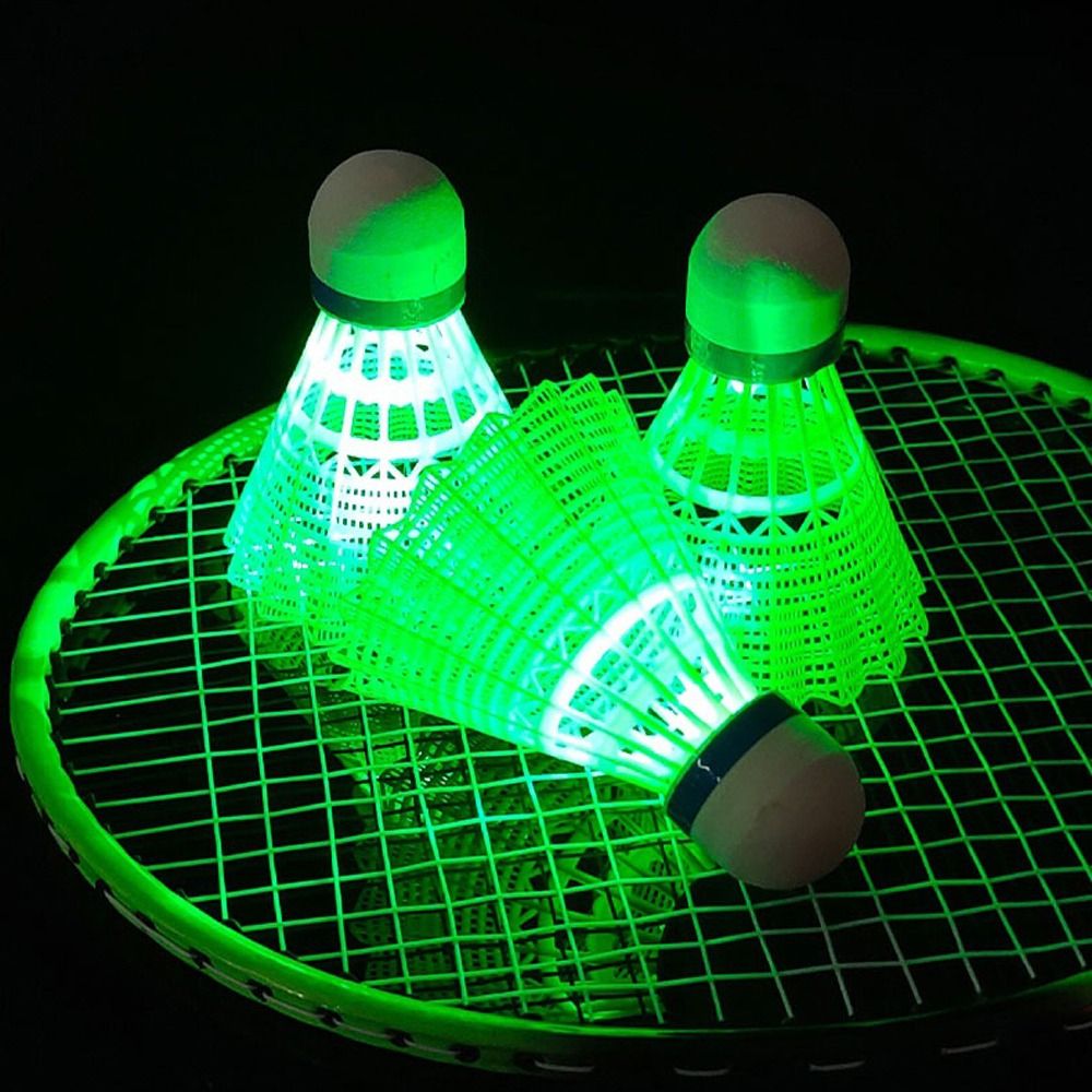 تضيء LED كرة الريشة متوهجة كرا - مراجعة Feather Shuttlecock وسعره